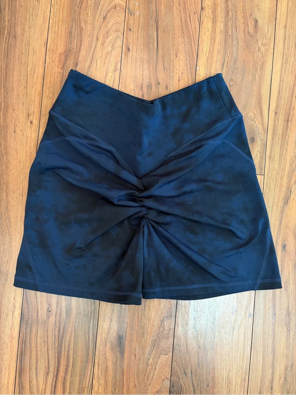 Women’s High-Waist Navy Tie-Dye Active Shorts